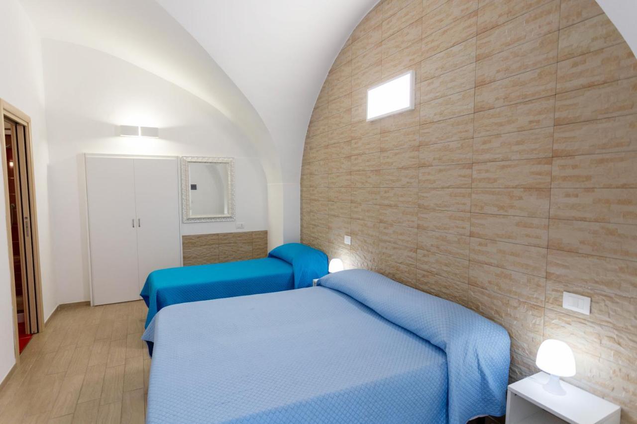 Z'Bass Rooms Termoli Buitenkant foto